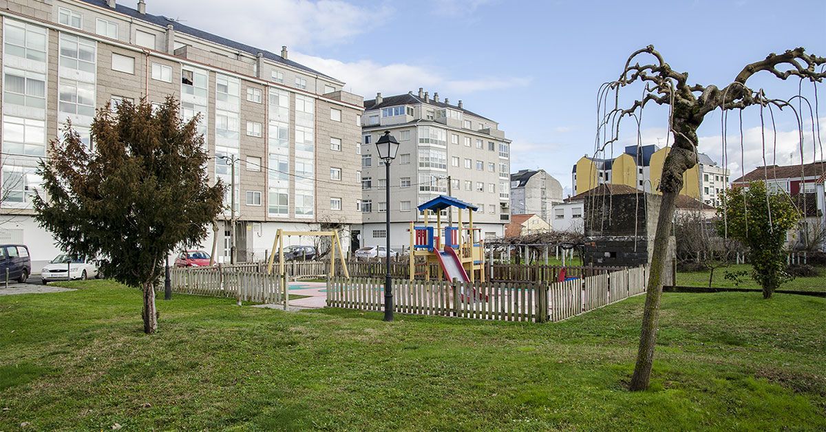 monforte parque infantil rúa santiago