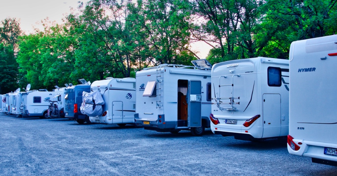 Imaxe dunha zona de autocaravanas