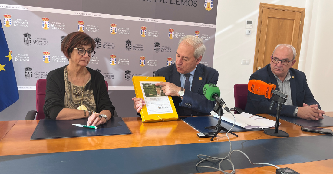 José Tomé presenta o proxecto de recuperación da Rúa Vella, en Monforte