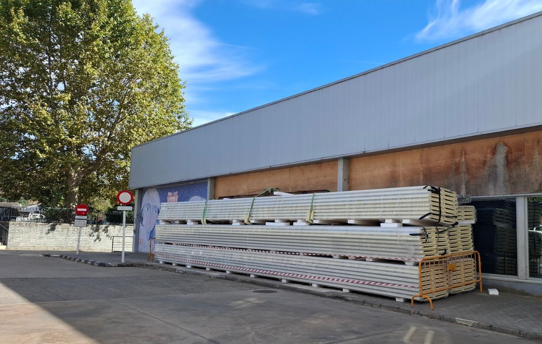 obras-cuberta-pavillon-municipal-quiroga
