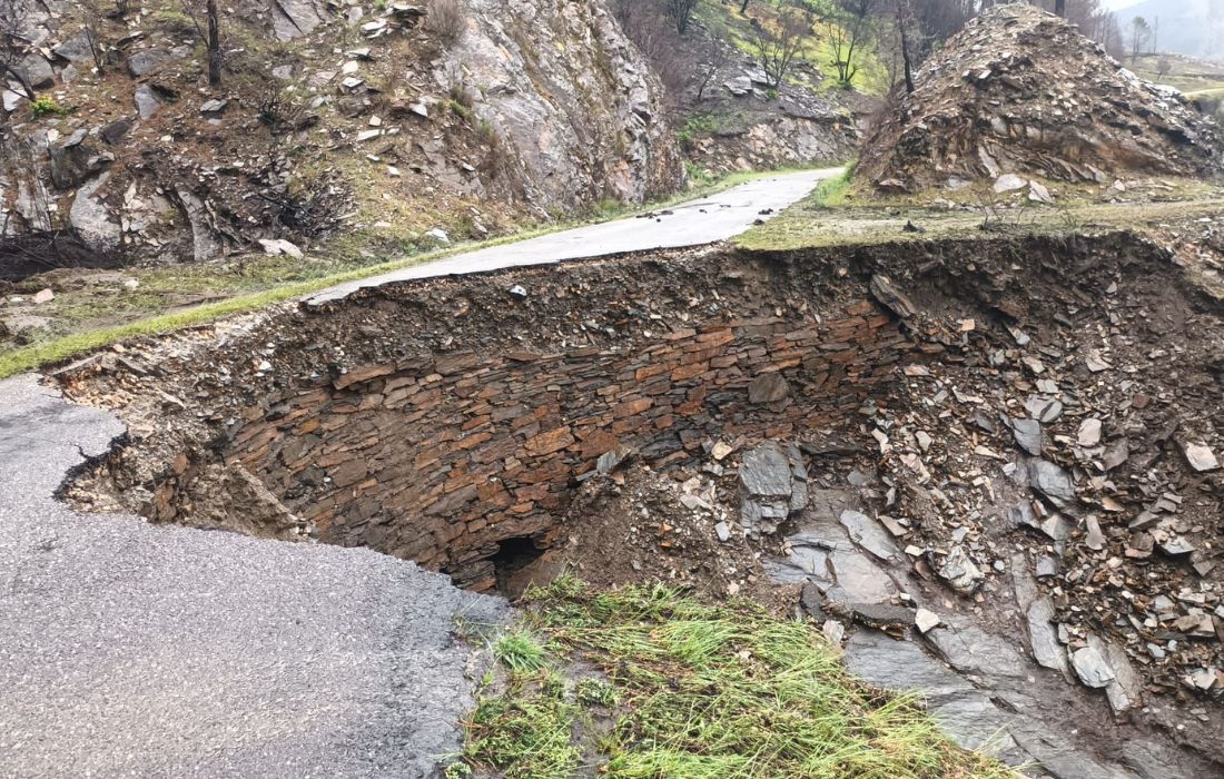 derrubamento-estrada-paradaseca-quiroga
