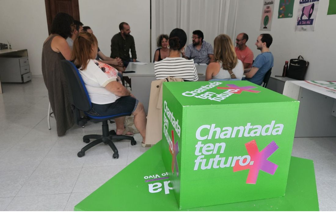 Xuntanza de traballo da Coordinadora local de Por Chantada - Interior Galego Vivo. Foto. IGV.