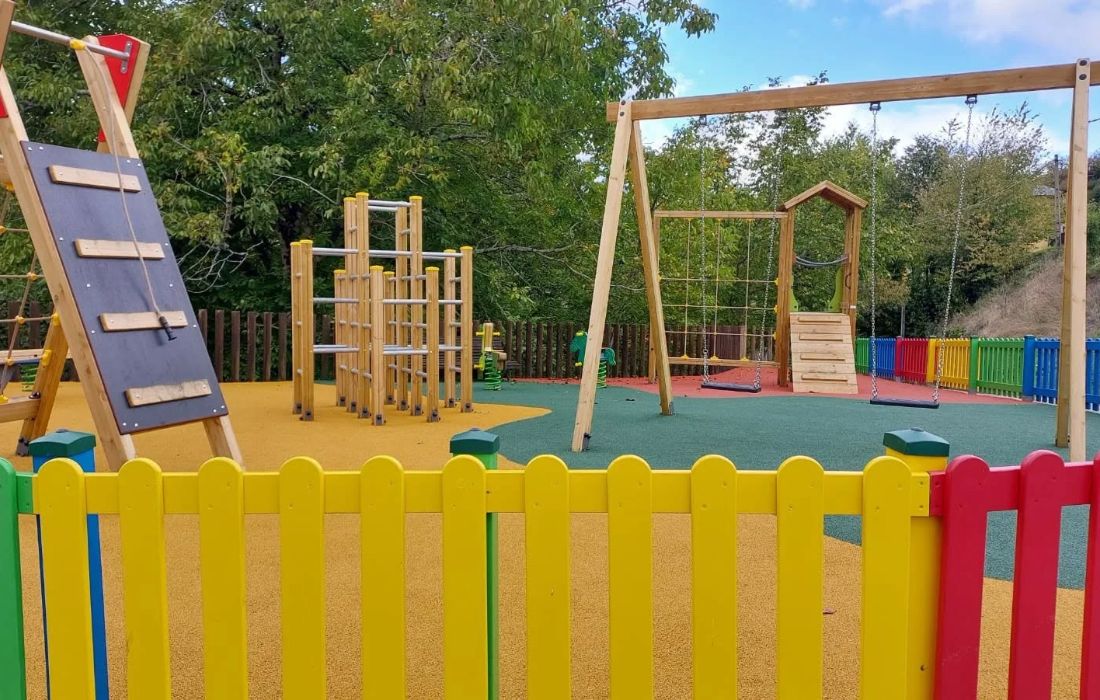 parque infantil Folgoso do Courel
