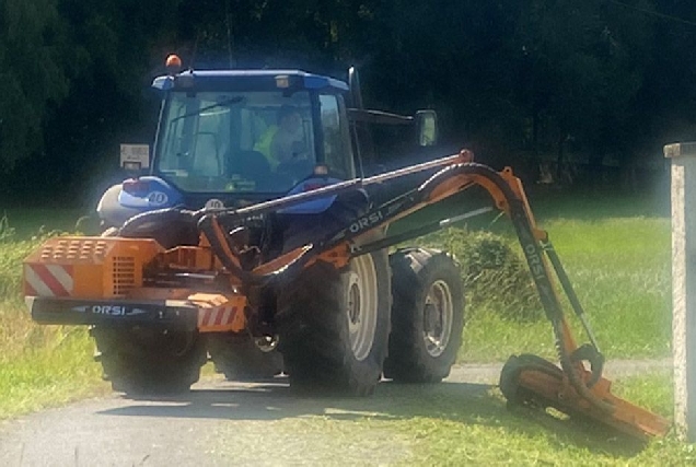 tractor roza cunetas