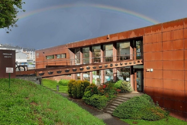 Escola Oficial de Idiomas