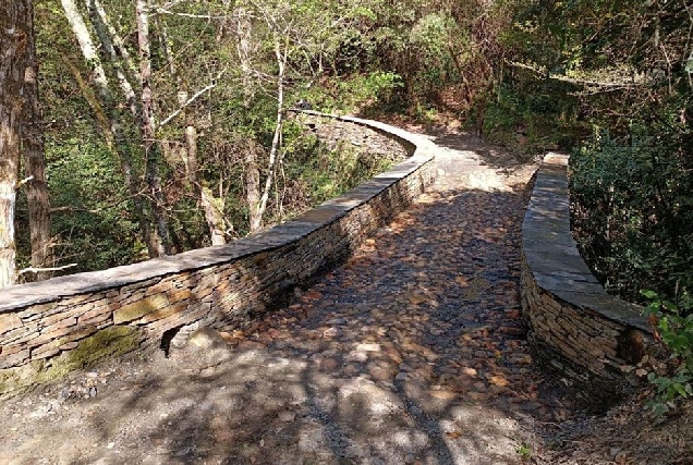 Ponte medieval de Castelo Quiroga