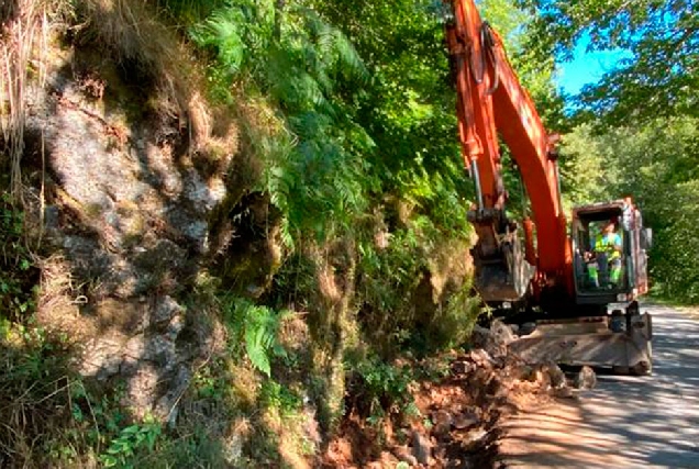 1 080823 Obras estrada LU P 1301