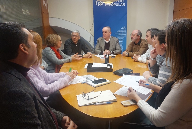 PP con asociaciones vecinales Coruña