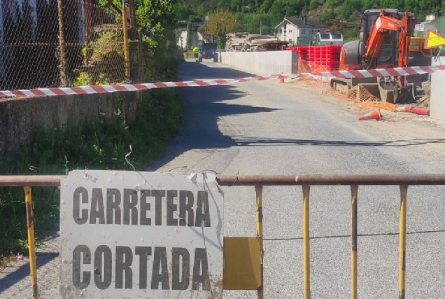 Obras muro estación Adif Sarria