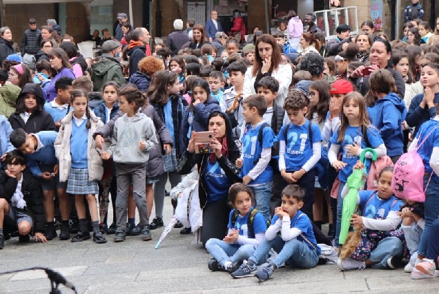 O alumnado de Ourense festexa o Día das Letras Galegas