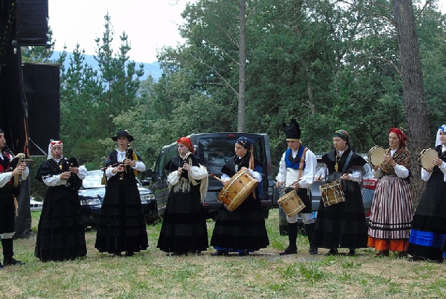 a-legua-dereita-asociación-o-corgo