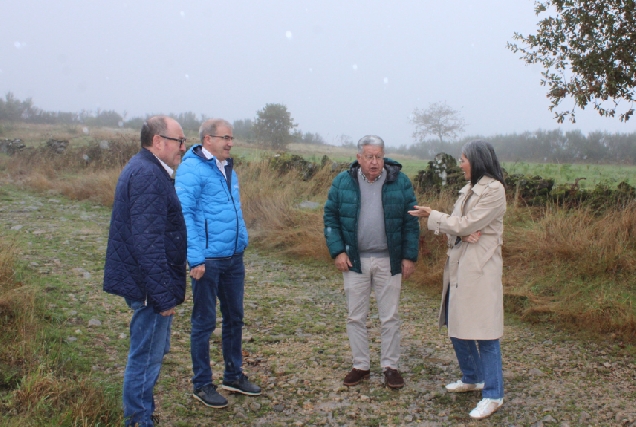 Manuel Pardo nunha visita a San Cristovo de Cea