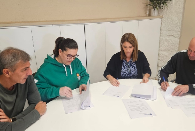 Renovación do Convenio para o mantenmento do programa das Escolas Deportivas Municipais de Allariz